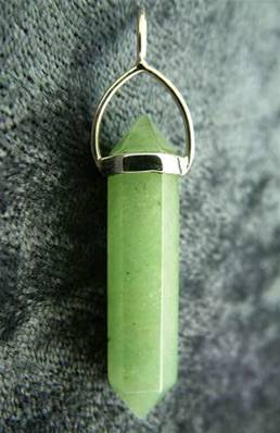 GREEN AVENTURINE CHINESE FACETED HEALING POINT PENDANT. SPR3885