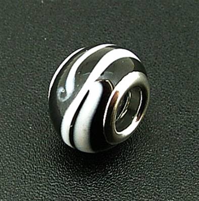 CHARM BEAD WITH SILVER PLATED LINING. 68200138