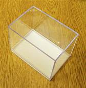 5 X PLASTIC DISPLAY BOX - WHITE BASE WITH CLEAR TOP (N3 SIZE). N3/80/55/62