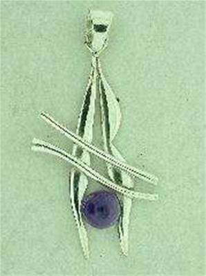 925 SILVER STYLISED PENDANT FEATURING A ROUND AMETHYST CAB. 55MM DROP INC BAIL. CAB DIA 7MM.