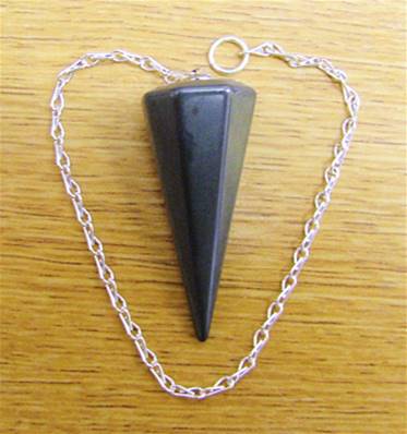 HEMATITE FACETED POINT STYLE PENDULUMS. SPR4822