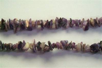 CHAROITE GEM CHIP NECKLACE. 18" LONG. 26g. SPR683