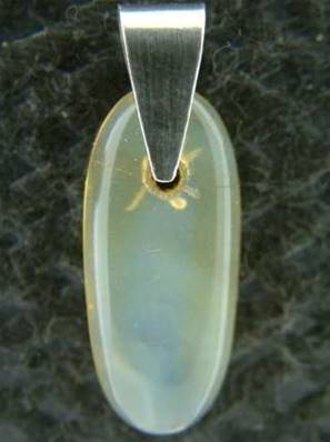 POLISHED JELLY OPAL PENDANT FEATURING A 925 SILVER BAIL. SP790PEND
