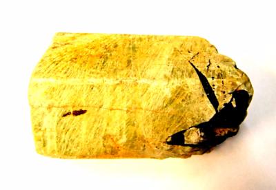 AQUAMARINE LARGE OPAQUE CRYSTAL SPECIMENS WITH FRACTURED ENDS (1KG BAG).   6