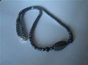 Hematite necklace with clasp. cyn81011