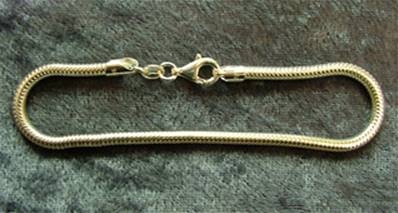 STERLING SILVER 7.5" SNAKE CHAIN BRACELET. 21161380