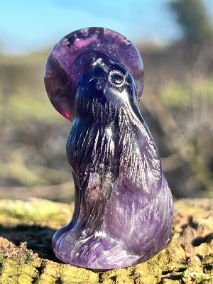 🌔🌙 Moon Gazing Hare 🌔🌙 in Amethyst  4.7x2.4cm.   SPR14911POL