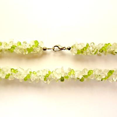 QUARTZ WITH PERIDOT MULTI CHIP THREAED CLUSTER NECKLACE.   SP13354NEC 