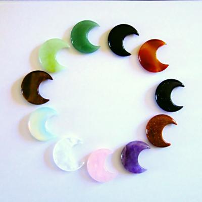 SET OF 20 GEMSTONE CRESCENT MOON CARVINGS.   SPR14080PLWH