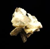 STAR MICA WITH GARNET CRYSTAL IN FELDSPAR CLUSTER.   SP10911