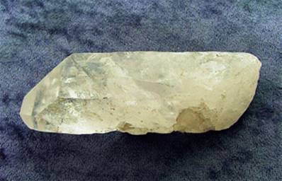 'SELF HEALED' & SURFACE ETCHED QUARTZ POINT SPECIMEN. SP8345