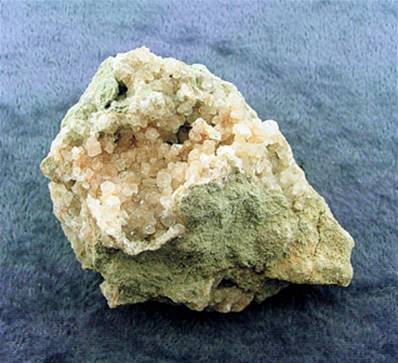 SIDERITE ROUGH CRYSTAL FORMATIONS IN MATRIX. SP7756