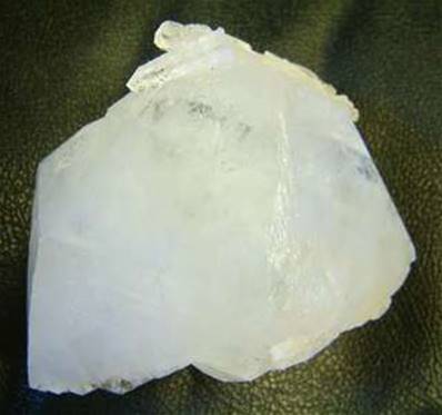 DOUBLE TERMINATED BARNACLE QUARTZ POINT SPECIMEN. SP2660