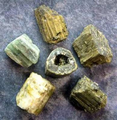 GREEN CATSEYE TOURMALINE CRYSTAL SPECIMENS. SP3416
