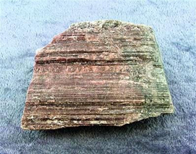 PINK / GREEN COLOURED TOURMALINE SPECIMEN. SP6929