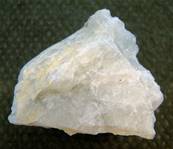 HACKMANITE WITH MICA CRYSTAL SPECIMEN. (RUSSIA). SP3077