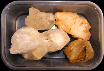 QUARTZ DOUBLE TERMINATED POINTS (4 PIECES) WHOLESALE TRAY LOT.   SP11256WHSHF