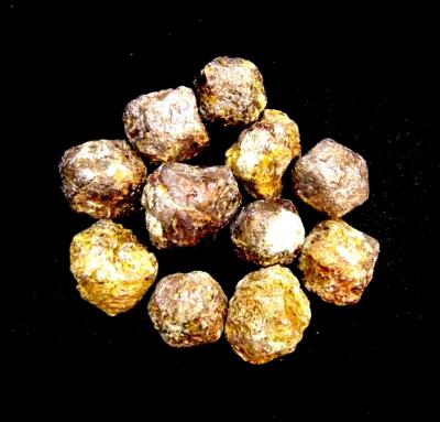 RIVER WORN GARNET CRYSTAL SPECIMENS (500g BAG).   SPR13034WH