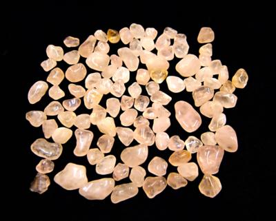 ROSE QUARTZ TUMBLES SMALL SIZE (1Kg BAG).   SPR11231WHA