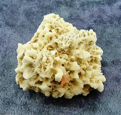 SPESSARTINE GARNET WITH ALBITE SPECIMEN. SP6290