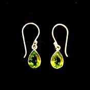 PERIDOT PENDANT STYLE EARRINGS WITH 925 SILVER SETTING.   SPR14288ER