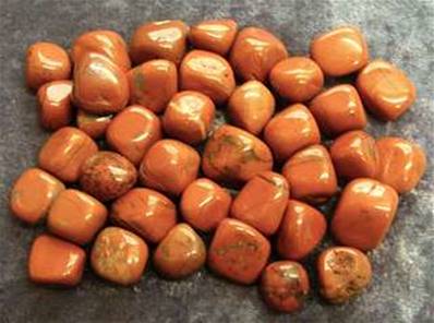 RED JASPER POLISHED TUMBLE STONES SMALL (INDIA) 1 Kg. BAG. SPR4250WHA