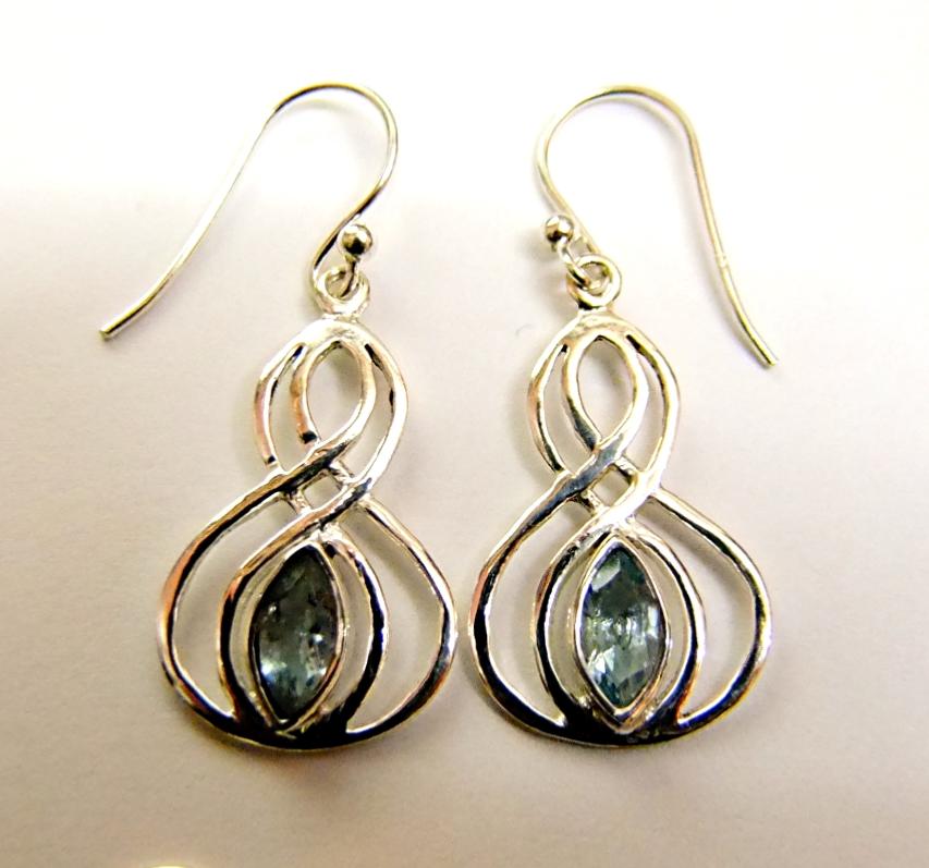 925 SILVER PENDANT STYLE EARRINGS. E3304