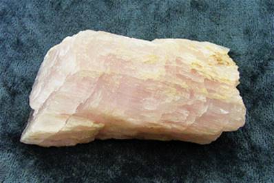 PINK KUNZITE CRYSTAL SPECIMEN. SP5000