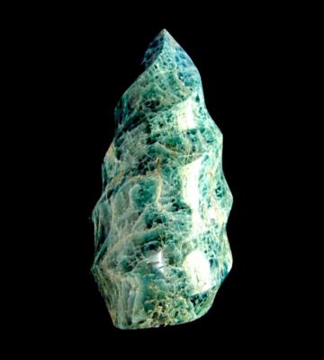 SPIRAL FLAME CARVING IN APATITE.   SP13646POL