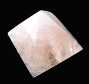 ROSE QUARTZ PYRAMID. SP7503POL