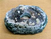 AMETHYST DRUZE SINGLE CANDLE TEA LIGHT HOLDER. SP8395SHLF