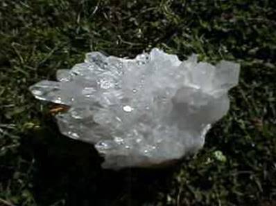 BRAZILIAN QUARTZ CLUSTERS 'A' GRADE (1KG BAG).   57