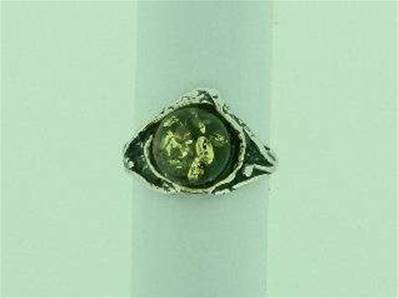 925 SILVER ROUND CAB GREEN AMBER RING. BZ6C120001
