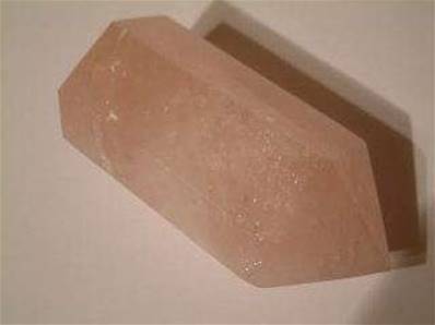 ROSE QUARTZ POINTS ALL POLISHED (1KG AMOUNT).    POINTSRQ3W