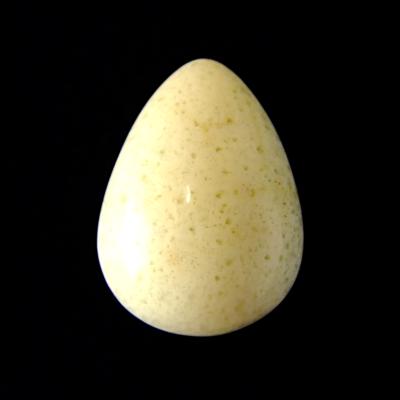 GEMSTONE EGG IN SCOLECITE.   SP14018POL