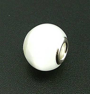 CHARM BEAD WITH STERLING SILVER LINING. 68200010