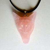 CARVED WOLF'S HEAD PENDANT IN ROSE QUARTZ ON WAXED CORD.   SPR13948PEND