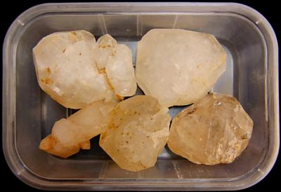 QUARTZ DOUBLE TERMINATED POINTS (5 PIECES) WHOLESALE TRAY LOT.   SP11254WHSHF