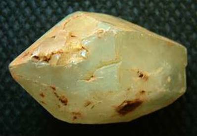 GREEN QUARTZ POINT SPECIMEN (MADAGASCAR). SP2404