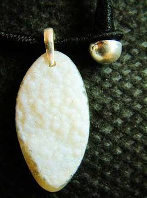 AGATE WITH QUARTZ PENDANT. SP1993PEND